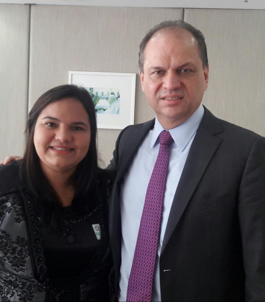 Vereadora Michele Collins e Ricardo Barros, o ministro da saúde.