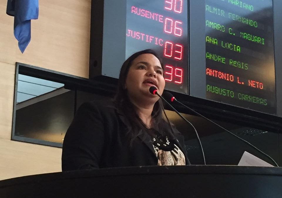 Vereadora Missionária Michele Collins relata projeto para a criação de Centro de Referência em Doenças Raras na cidade do Recife